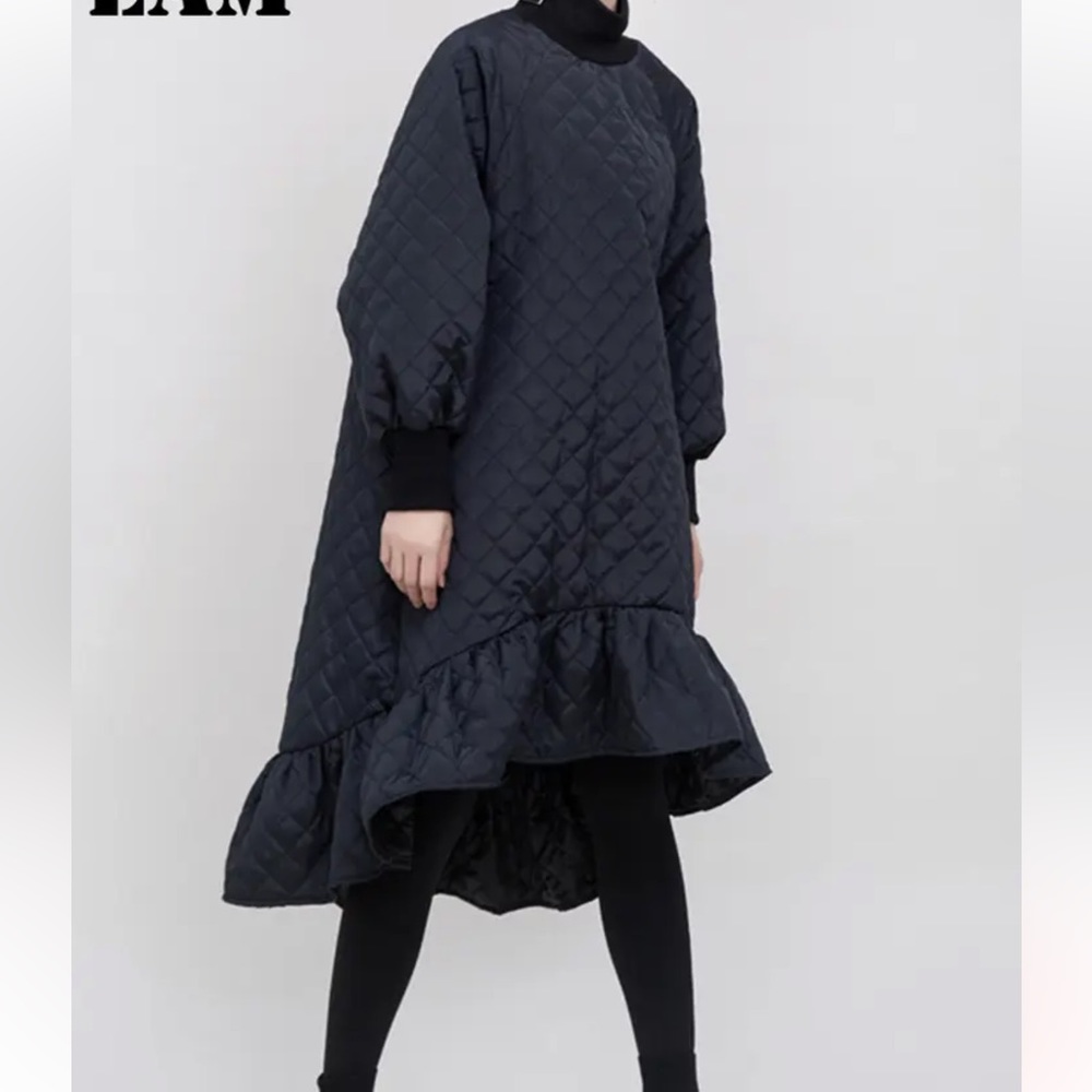 Cotton padded ruffle dress. - Picture 3 of 3